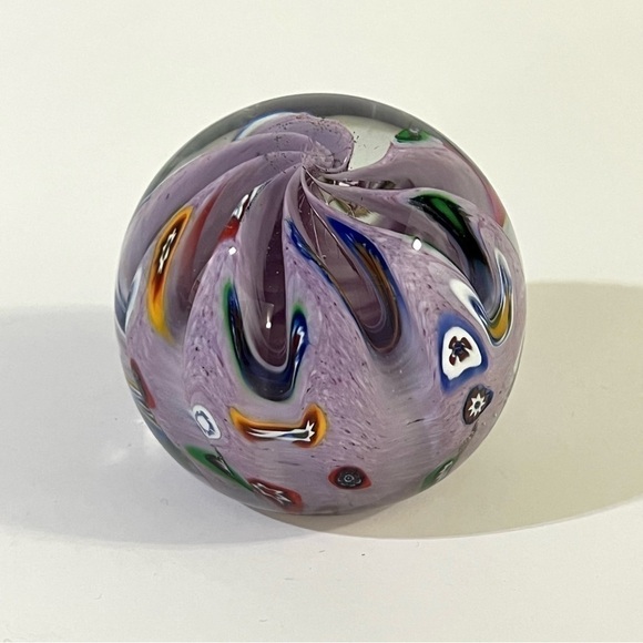 Wheaton Village glass art paperweight signed by WH - Picture 3 of 10